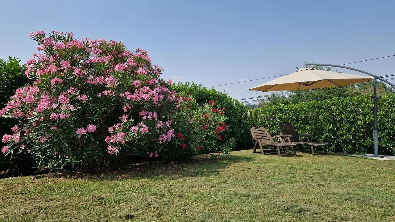 Chambre D'Hote Lempautoise A Cote Domaine D'En Flore Et Chateau De La Rode Γαλλία